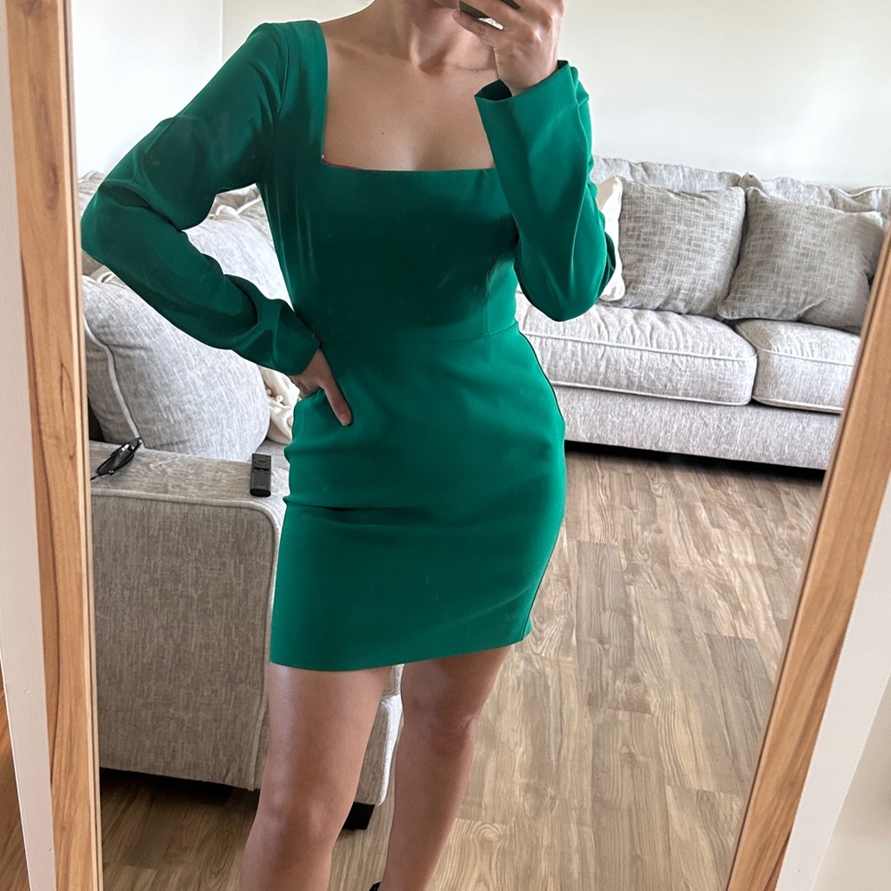 SOLD Mango NWT Green Fitted Women’s Dress, Minimalist Long Sleeve Mini Dress